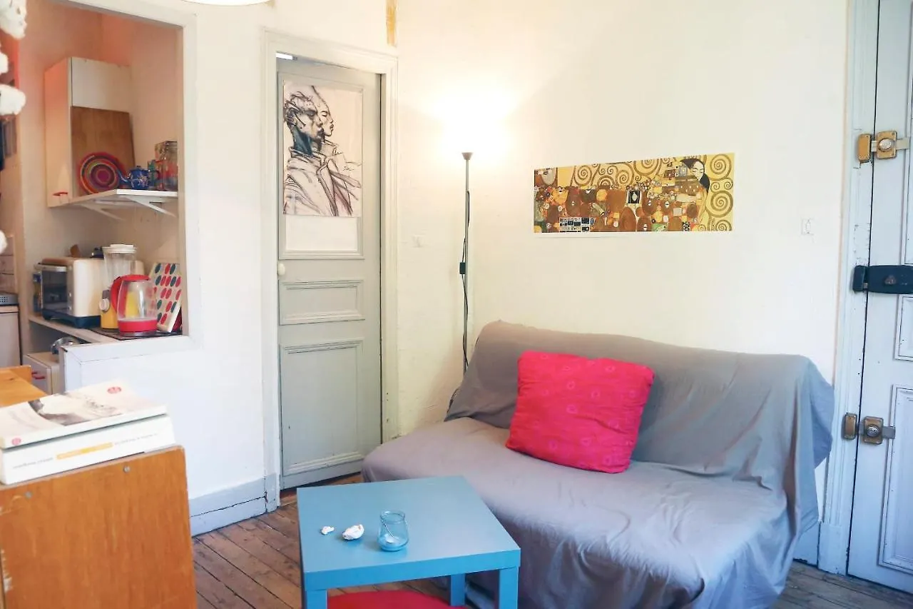 Charming Bright Near Montmartre Appartamento *